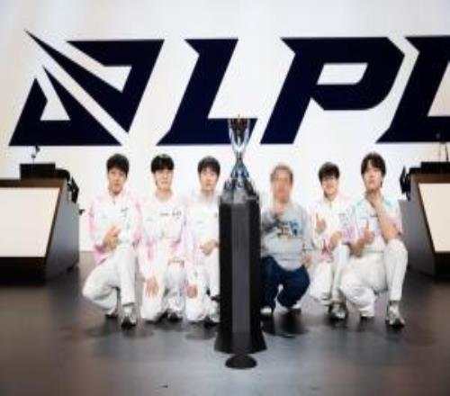 重点赛事解,专家精选信,心场次攻略,香港马会,赛程安排,赛果查询,马匹资料,赛事动态