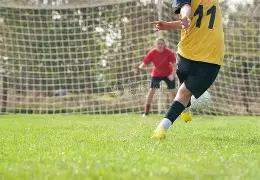 国足憾负,终场前失球,世界杯之旅,香港马会,赛程安排,赛果查询,马匹资料,赛事动态